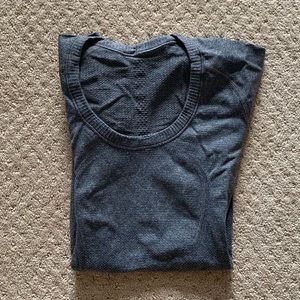 Lululemon Short Sleeve